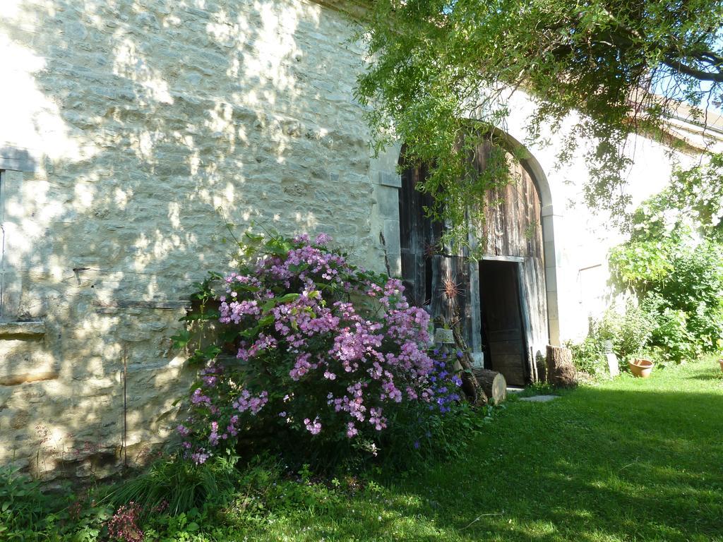 Le Vieux Velo Bed and Breakfast Chaptuzat Δωμάτιο φωτογραφία