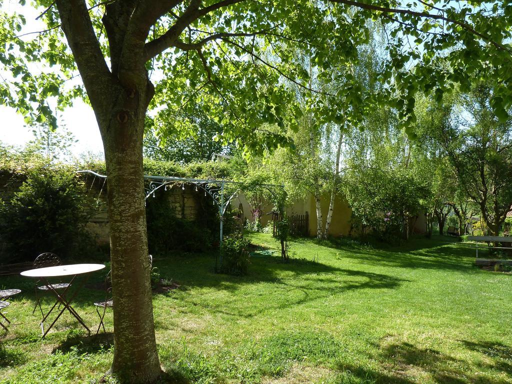 Le Vieux Velo Bed and Breakfast Chaptuzat Εξωτερικό φωτογραφία